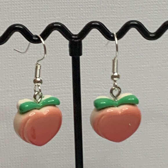 Peach Earring, Fruit Earring, Funny Food Earring, Gift Idea, Georgia Earring - Picture 4 of 5